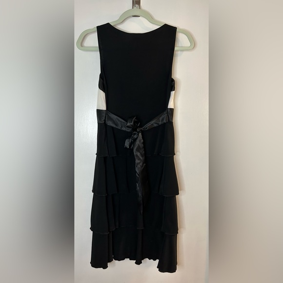 Jolie Party Dress - Picture 5 of 6